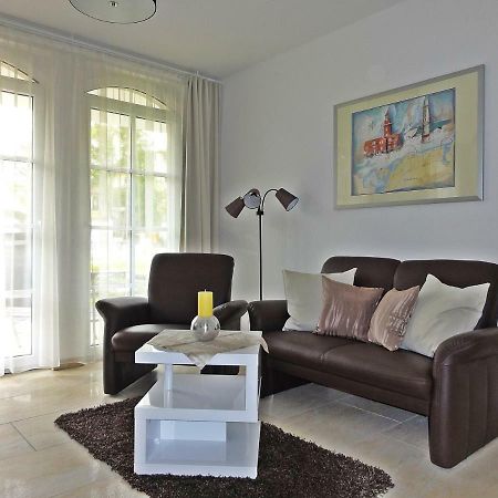 3 Zimmer Ferienwohnung Haus Meeresblick Mit Meerblick A005 Mit Suedterrasse Und Strandkorb Бабе Экстерьер фото
