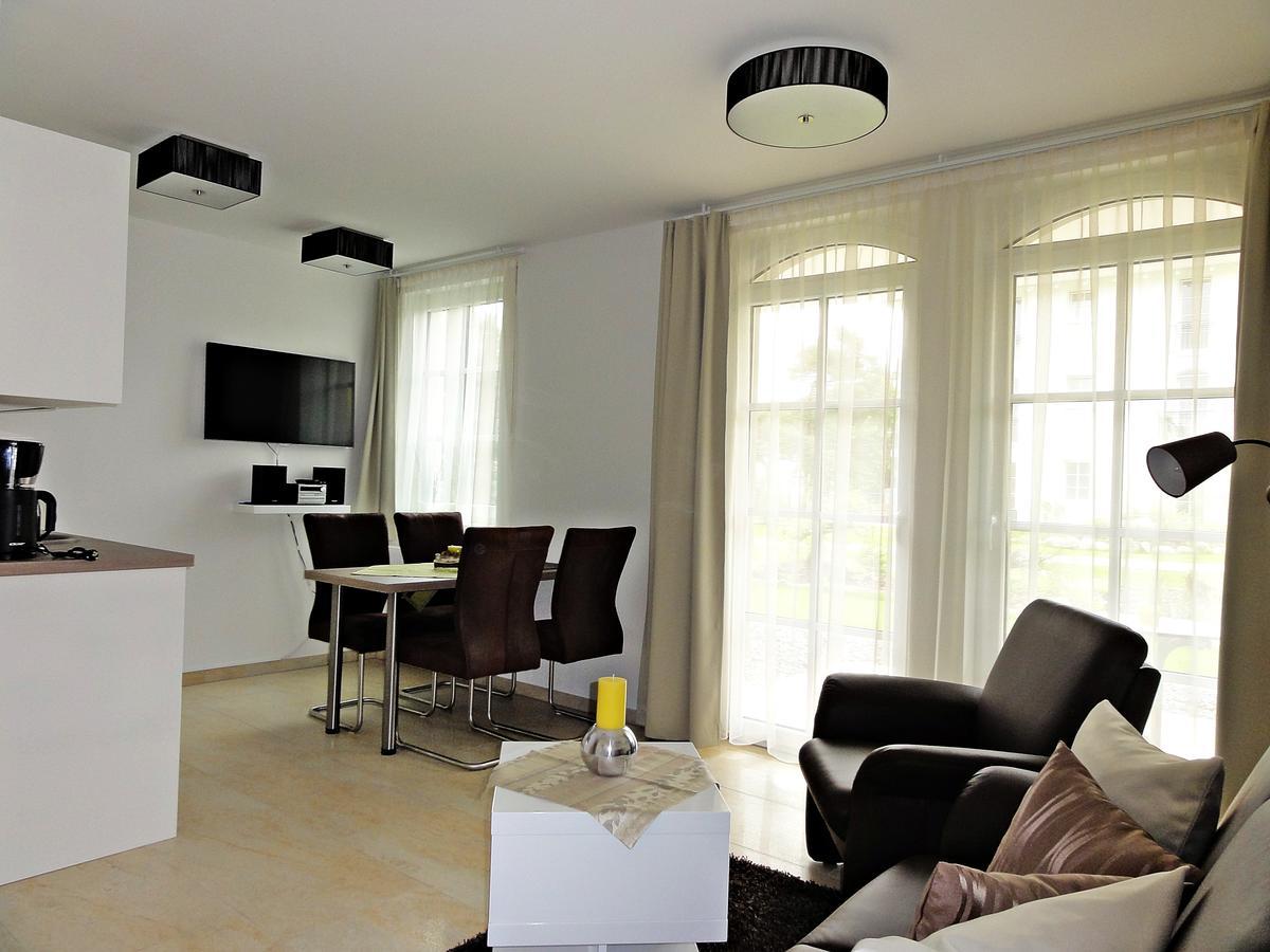 3 Zimmer Ferienwohnung Haus Meeresblick Mit Meerblick A005 Mit Suedterrasse Und Strandkorb Бабе Экстерьер фото